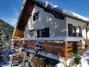 Гостиница Cozy Chalet near Ski Lift in Modane France  Модан